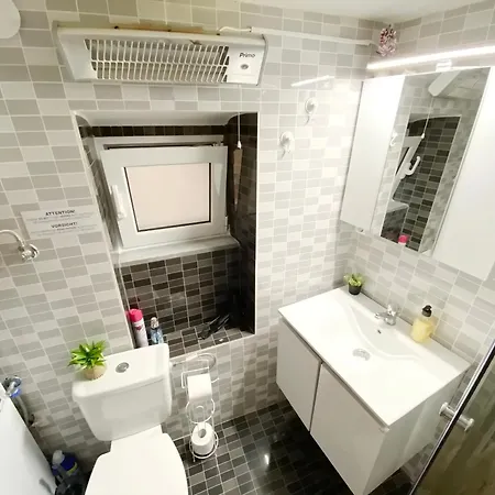 Апартаменты The Old Town Experience - Next To Liston *