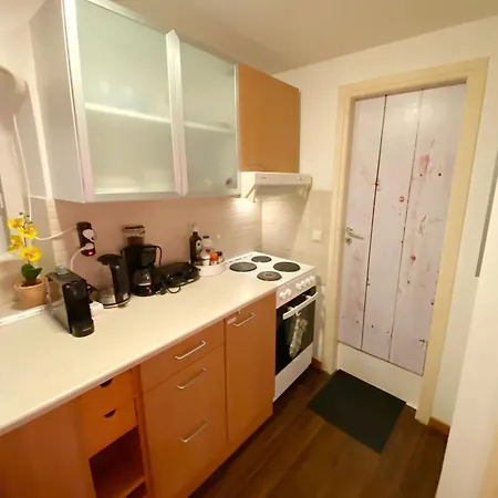 The Old Town Experience - Next To Liston *