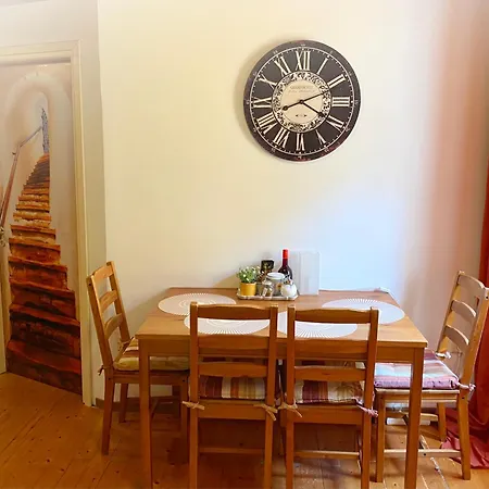 Daire The Old Town Experience - Next To Liston *